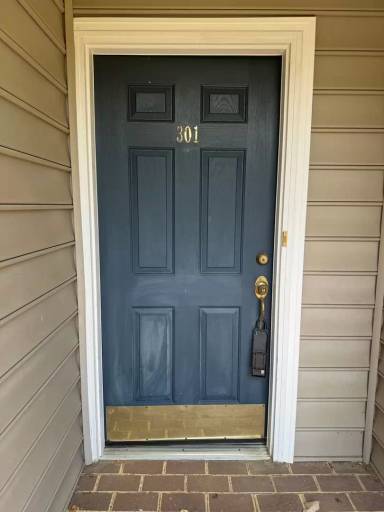 Main picture of 301 Settlement Dr