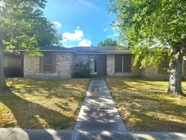 Main picture of 2203 Live Oak Dr