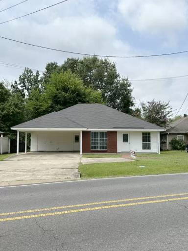 Main picture of 405 Good Hope Rd