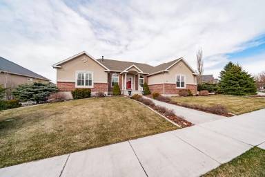 Main picture of 591 Terra Vista Dr
