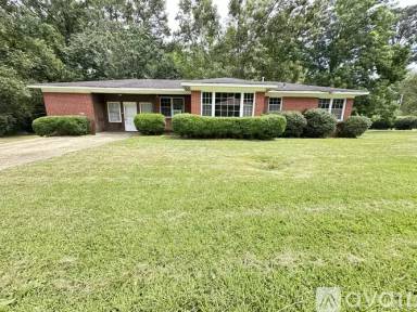 Main picture of 2704 44th Ave