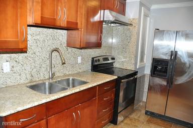 Main picture of 56 Sycamore St