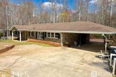 Main picture of 5200 Bethlehem Rd