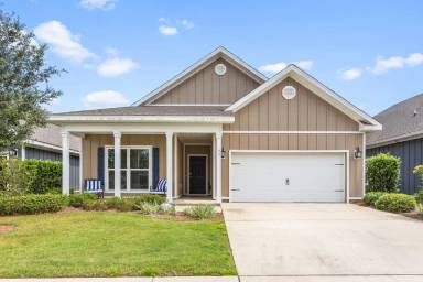 Main picture of 93 Dusky Way