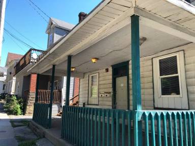 Main picture of 682 Willey St