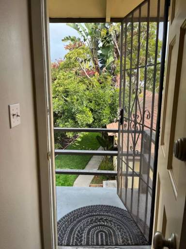 Main picture of 3910 E Mayfield St