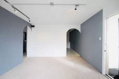 Main picture of 1655 Kanunu St