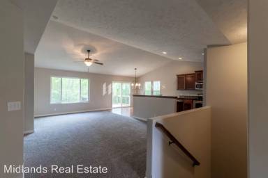 Main picture of 19621 Marinda St