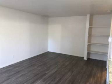 Main picture of 545 1/2 Roosevelt Ave