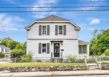 Main picture of 45 W Meadow Rd