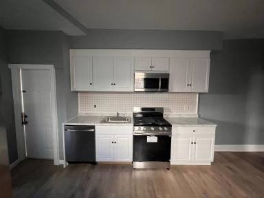 Main picture of 14419 101st Ave