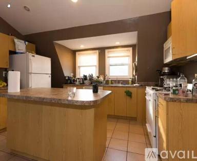 Main picture of 15 Farrington Ave
