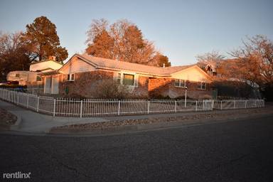 Main picture of 8609 Las Camas Rd NE