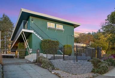 Main picture of 8 Whitmore Pl