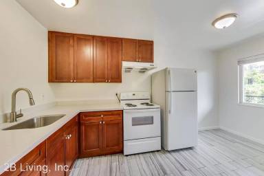 Main picture of 28537 E 13th St