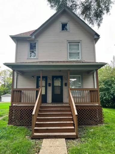 Main picture of 376-378 S Rosewood Ave
