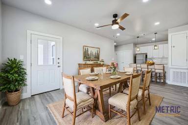 Main picture of 1049 Windy Hill Rd