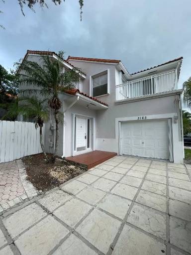 Main picture of 3165 N 37th Ave