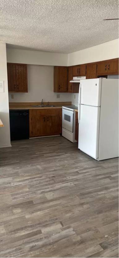 Main picture of 1384 Pioneer Road - 12