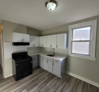 Main picture of 17 Nassau Pl