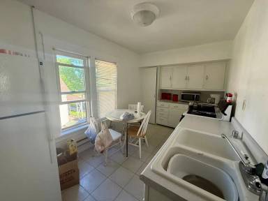 Main picture of 525 Porter St