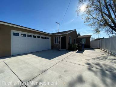 Main picture of 5664 Vonnie Ln