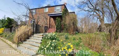 Main picture of 620 N Nelson St