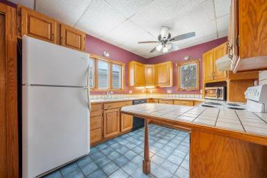 Main picture of 541 Mount Vernon St