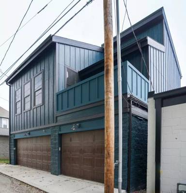 Main picture of 376 E Whittier St