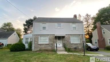 Main picture of 1607 Main St