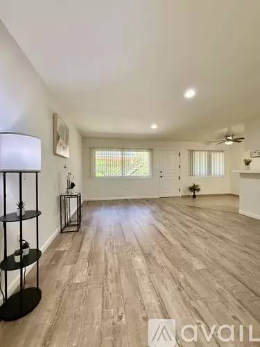 Main picture of 732 W Imperial Ave