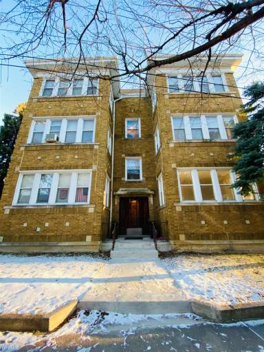 Main picture of 5327 W Giddings St