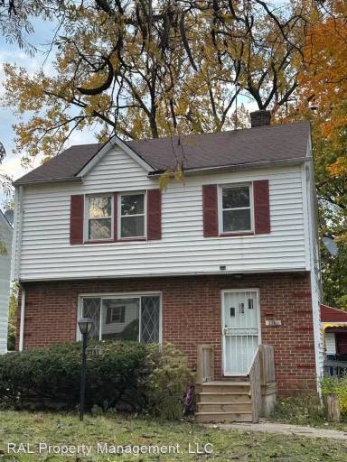 Main picture of 3381 E 147th St