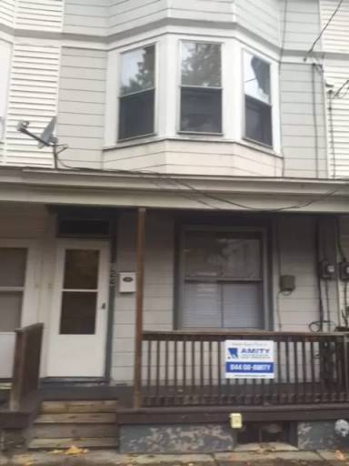 Main picture of 724 Mine St