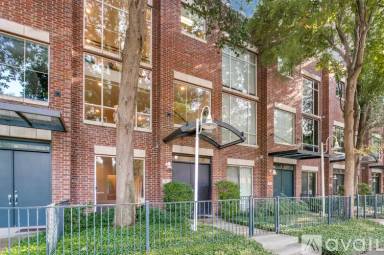 Main picture of 4239 Rawlins St