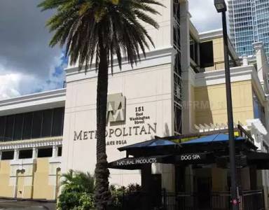 Main picture of Metropolitan At Lake Eola