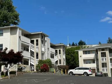 Main picture of 3202 SE 92nd Ave