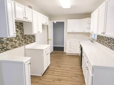 Main picture of 2501 Baylor Ave