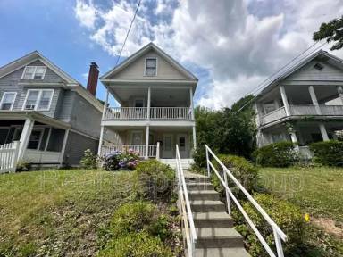 Main picture of 806 Park Ave