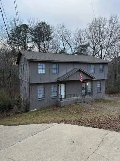 Main picture of 1715 6th Place Cir NW