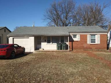 Main picture of 3725 SE 23rd St