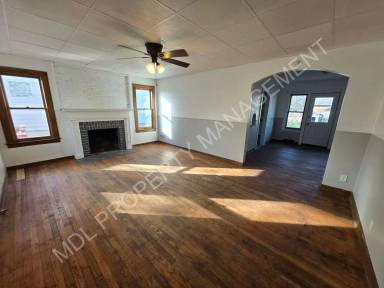 Main picture of 521 Meade St