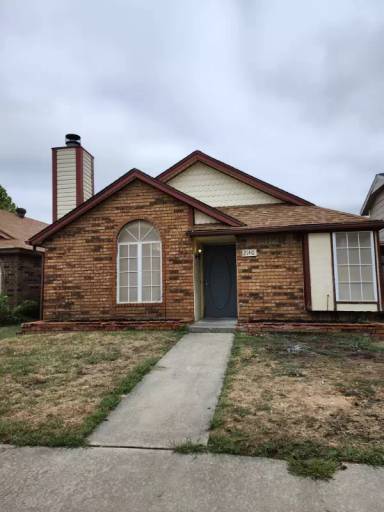 Main picture of 2140 Lonnie Ln