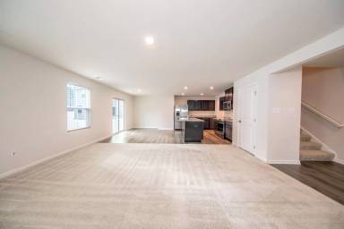 Main picture of 102 Auray Dr