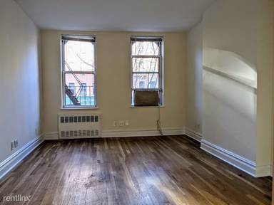 Main picture of 1588 York Ave