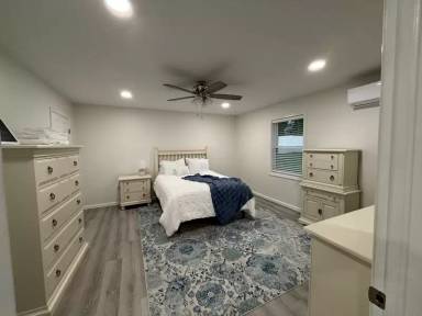 Main picture of 605 Highland Ave