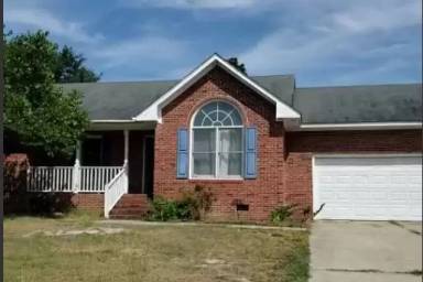 Main picture of 319 Laketree Blvd