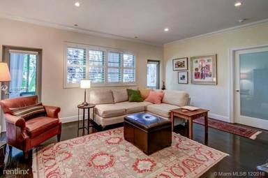 Main picture of 1551 Lenox Ave