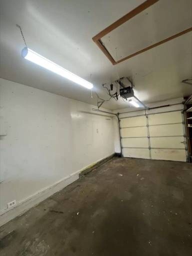 Main picture of 211 Ruby St SE