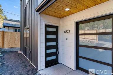 Main picture of 10822 27th Ave NE
